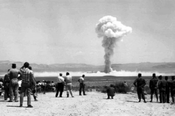 آزمایشات هسته‌ای فرانسه در صحرای الجزیره