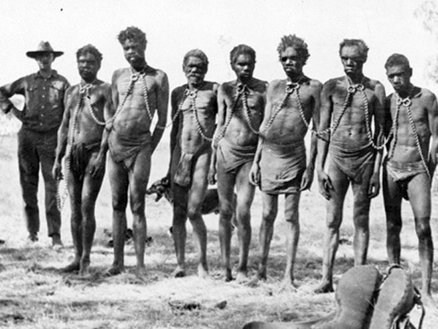 آزار بومیان استرالیا